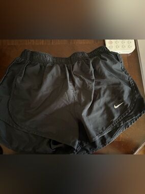 Nike Dri Fit Black Athletic Shorts size Large